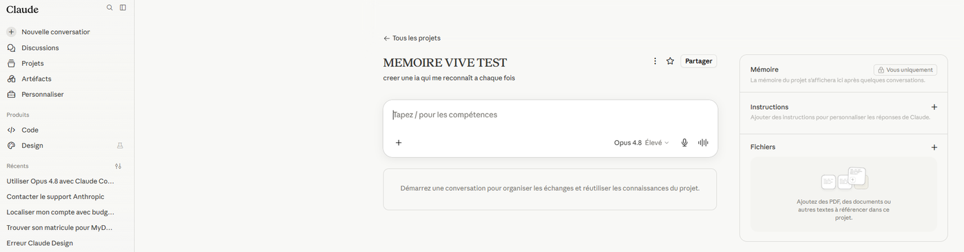 Intérieur d'un projet Claude : zone de chat à gauche, panneau de droite avec Mémoire, Instructions et Fichiers